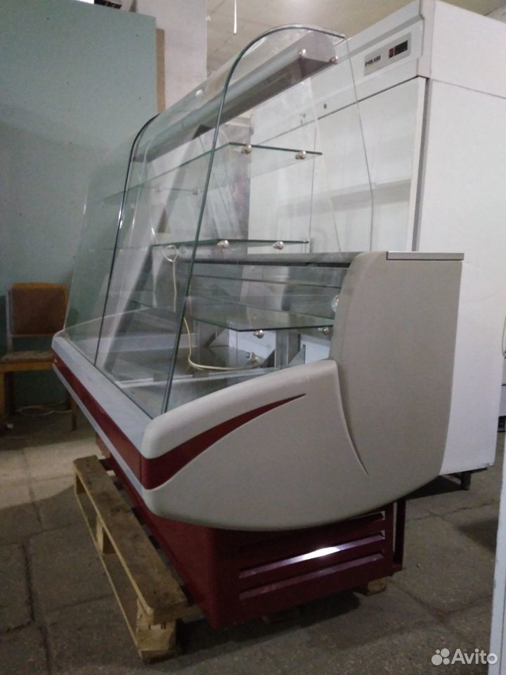 Кондитерская холодильная витрина