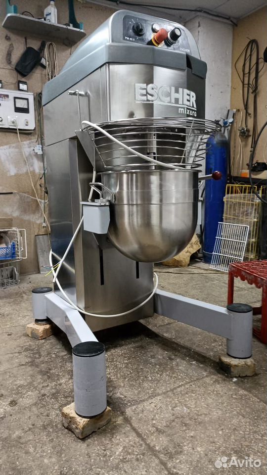 Миксер планетарный escher PM 40-V