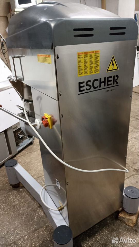 Миксер планетарный escher PM 40-V