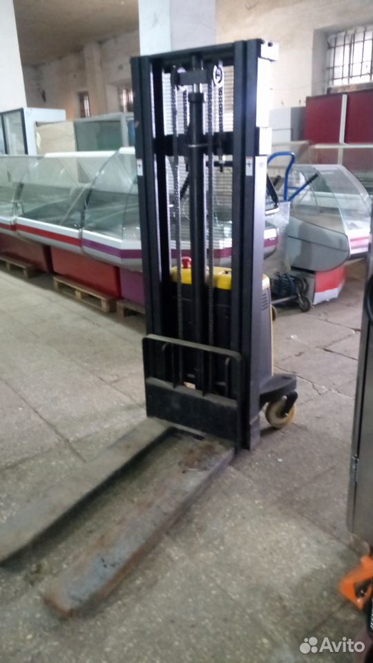 Штабелёр electric stacker