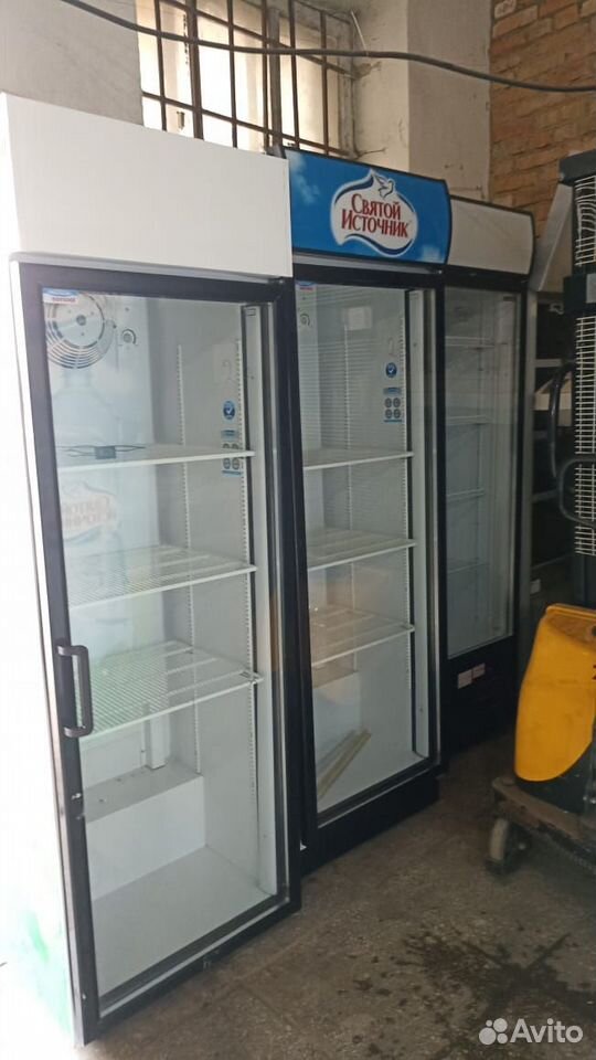 Холодильный шкаф для напитков Frigoglass